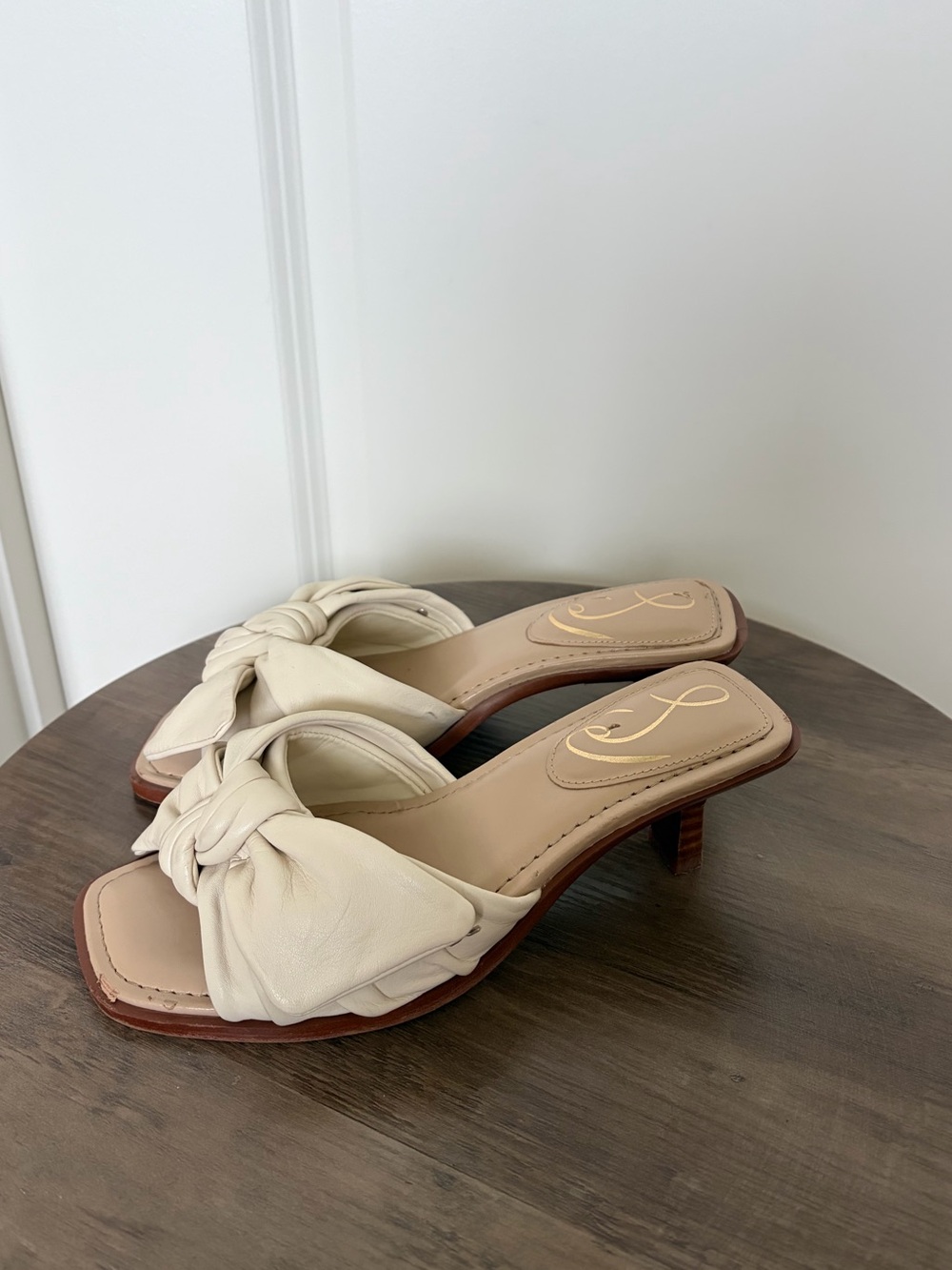 Sam Edelman Nude Bow Kitten Heel